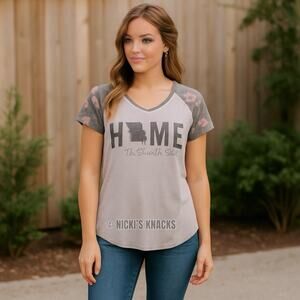 Maurices Missouri Home Graphic Burnwash Baseball Tee Mauve Purple V Neck Size M